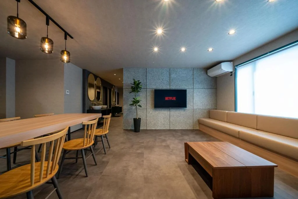 Furano whole-house rental case